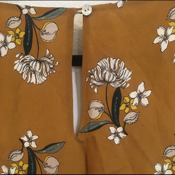 Amour Vert 100% silk dress size medium mustard gold mini with floral design - Picture 3 of 10